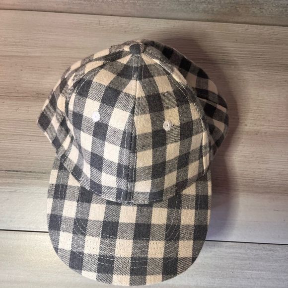 Cocus Pocus Accessories - Baseball Cap Buffalo Check Hat Black/ White  adjustable size